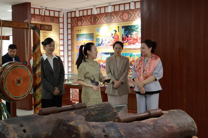 图片4.jpg 图片4.jpg